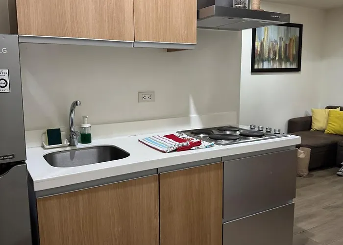 Cozy Fully Furnished 2 Bedroom Unit